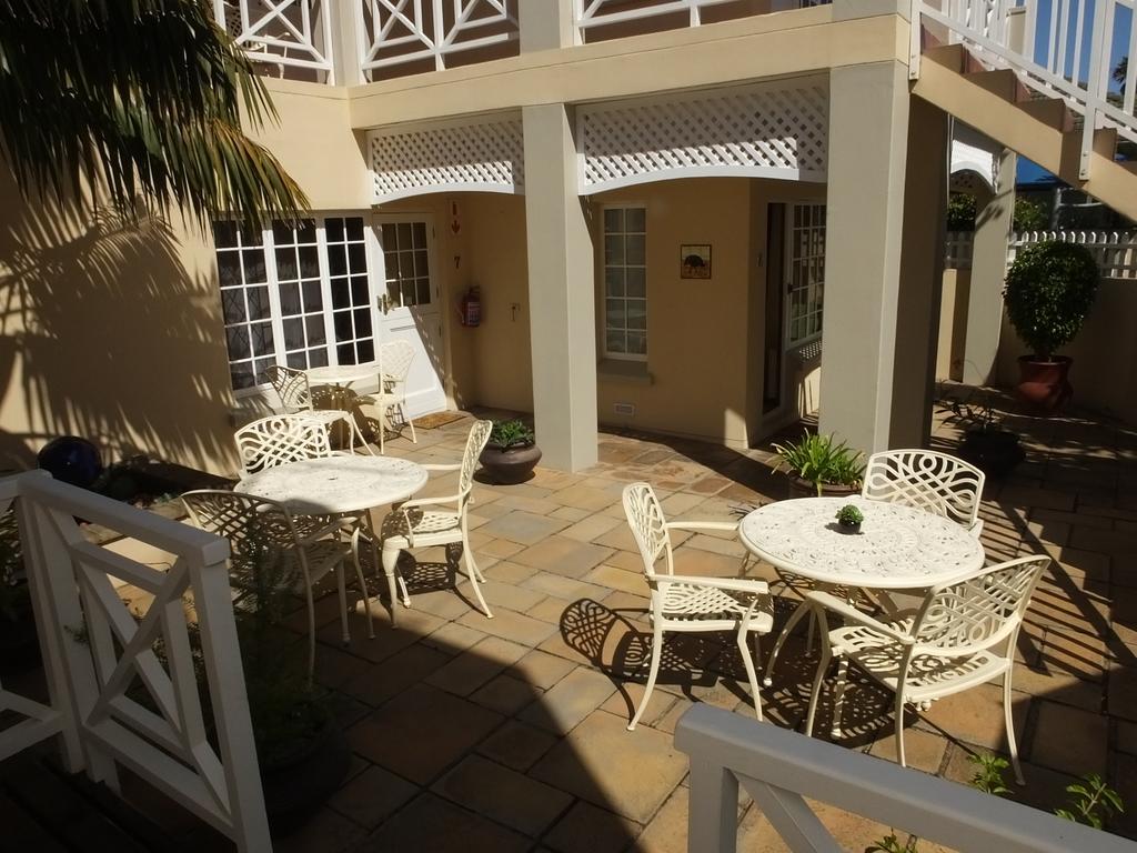 Cape Flame Guest House Порт-Элизабет Экстерьер фото