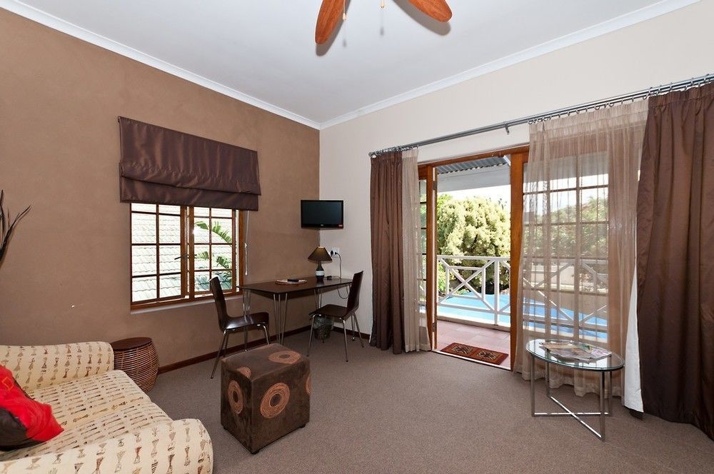Cape Flame Guest House Порт-Элизабет Экстерьер фото