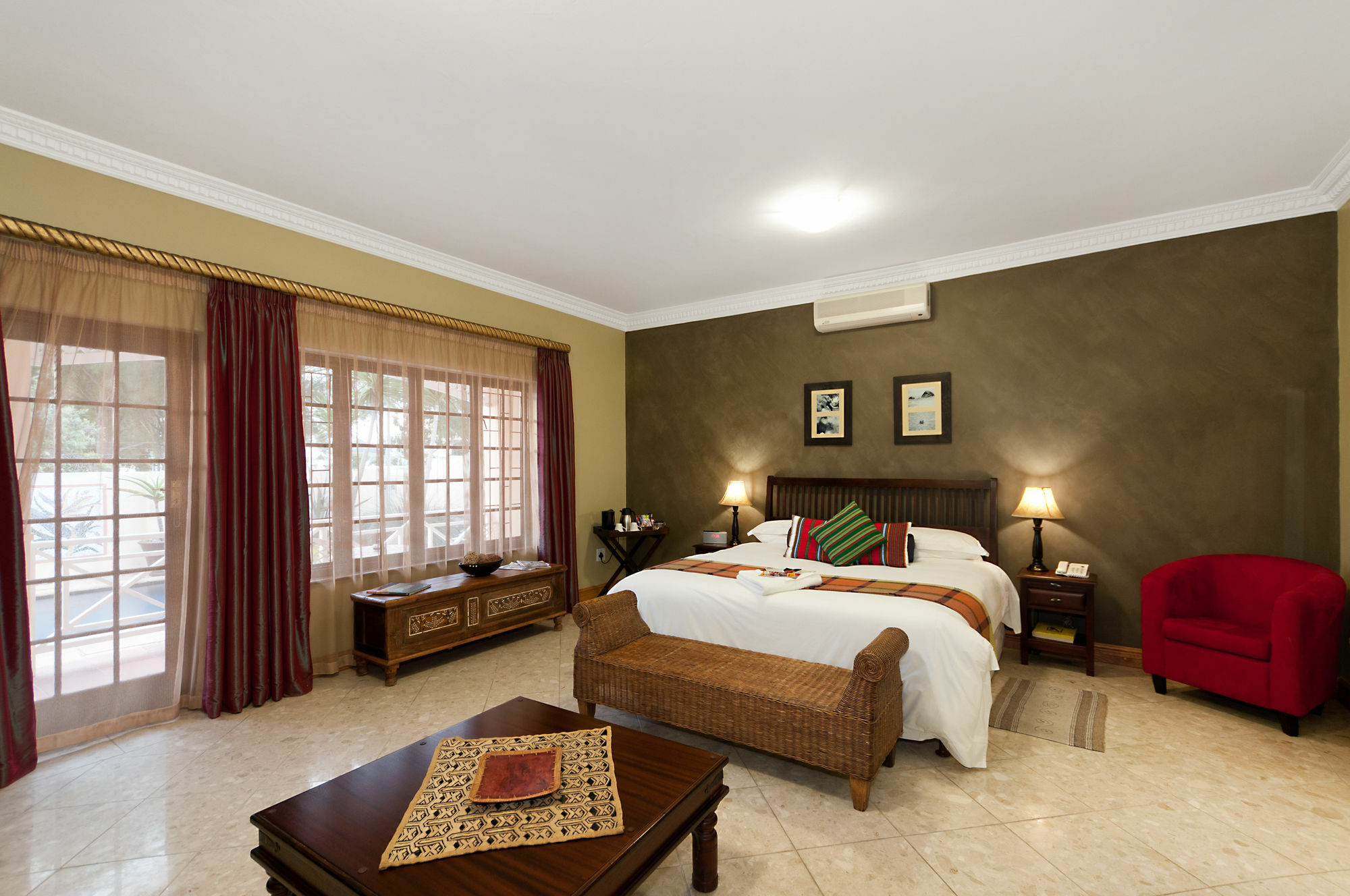 Cape Flame Guest House Порт-Элизабет Экстерьер фото